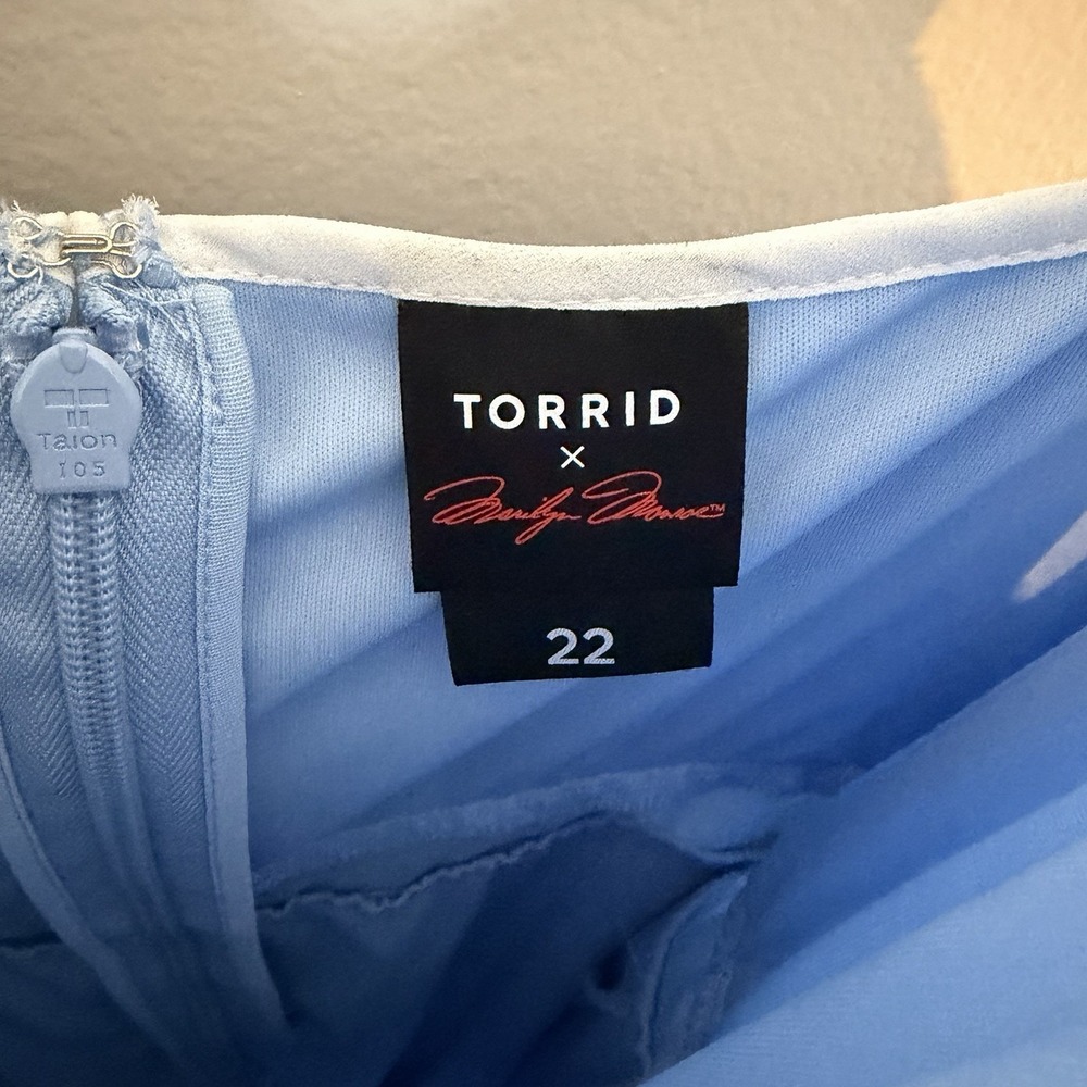 Torrid x Marilyn Monroe Iconic Blue Dress Polka Dots Size 22 Retro 1950s - Picture 6 of 8